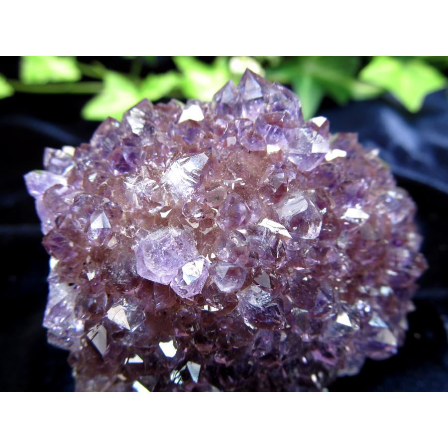 特価‼️希少価値！虹つき⭐︎可愛いお花が付いている、アメジスト