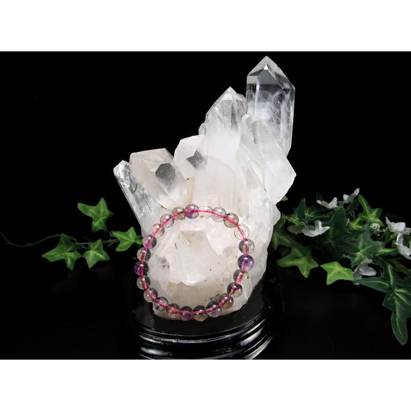 大地が育んだ光の宇宙 ブラジル産 水晶 クラスター 専用木製台座付 最