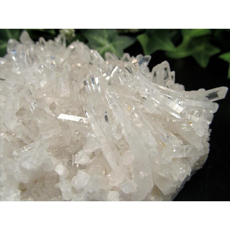 【特大2.4kg】四川省産 水晶クラスター 天然石 原石 浄化 台座付き 4A 四川省産 水晶 クラスター 最大幅99mm 重さ324g 透明 超人気針状