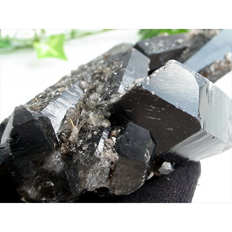 天然の黒光り 天然 黒水晶 モリオン クラスター原石 重さ295g 最大幅約