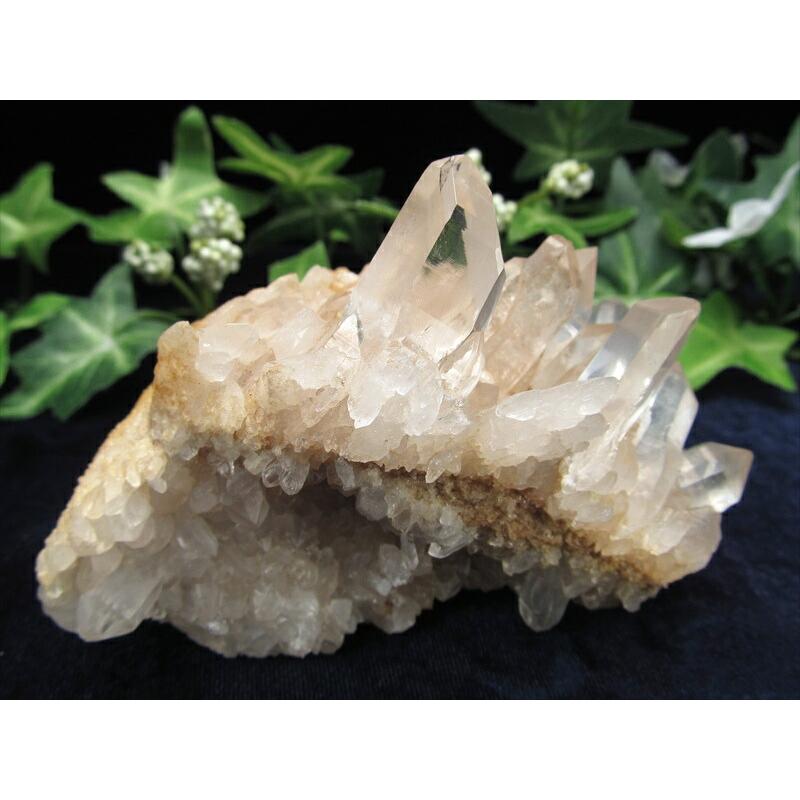 インド産ヒマラヤ水晶クラスター　ほんのりピンク　サマーセール インド産ヒマラヤ水晶クラスター ほんのりピンク サマーセール インド