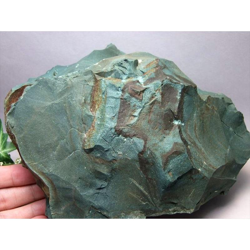 大特価 特大 出雲石 碧玉 原石 2344g 幅180mm 大地のパワーを感じる石