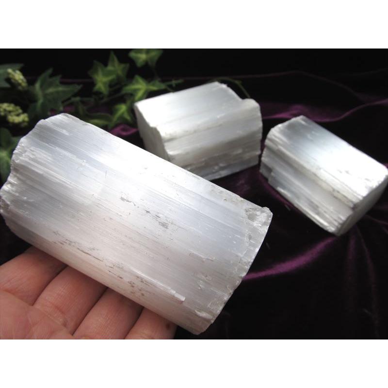 1個売り ナチュラルセレナイト 原石 重さ約50g-100g ブロック形状も 