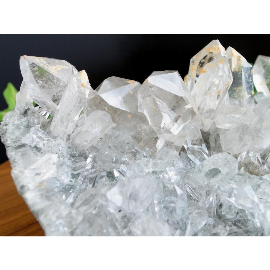 店頭展示中 ヒマラヤ山脈の最高品質水晶 マニハール産 水晶クラスター