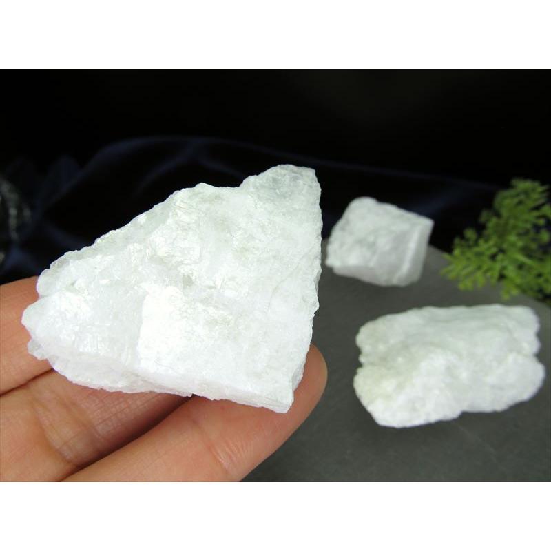 お得な3個セット ペタライト 原石 合計の重さ68g 別名天使の石