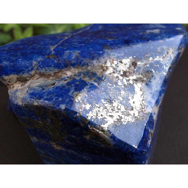 4A ラピスラズリ 磨き原石 タンブル 最大幅111mm 重さ832g 幸運の象徴 世界最古のパワーストーン ラピスラズリタンブル アフガニスタン産 パワーストーンの画像