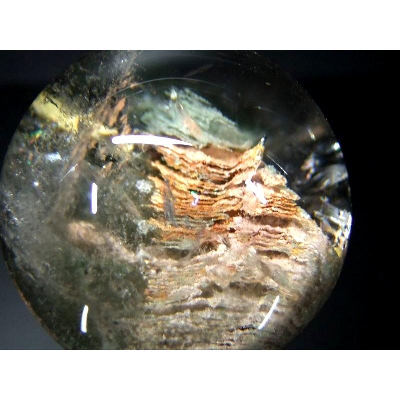 ✳️✨何層にも重なる自然の造形美✨虹入り 千層ガーデンファントム水晶 丸玉 天然石 ✳️✨何層にも重なる自然の造形美✨虹入り 千層