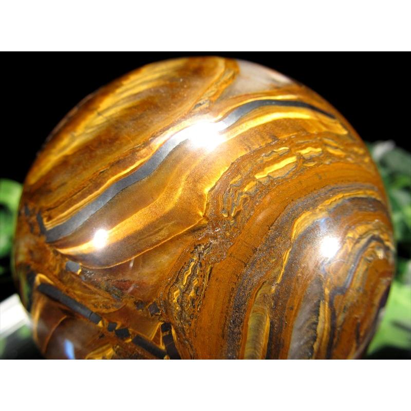 まさに虎の模様 タイガーアイ 丸玉 台座付 直径78mm 重さ738g 金運の