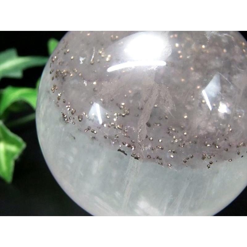 激レア・虹入り パイライトインフローライト 丸玉 台座付 直径約60.6mm 重さ約371g 天才の石 整然と並ぶパイライト 一点物 蛍石 アメリカ合衆国イリノイ州産の画像