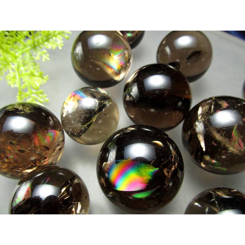 濃いめ 虹入り スモーキークォーツ 丸玉 人工虹 直径22mm-24mm 茶水晶