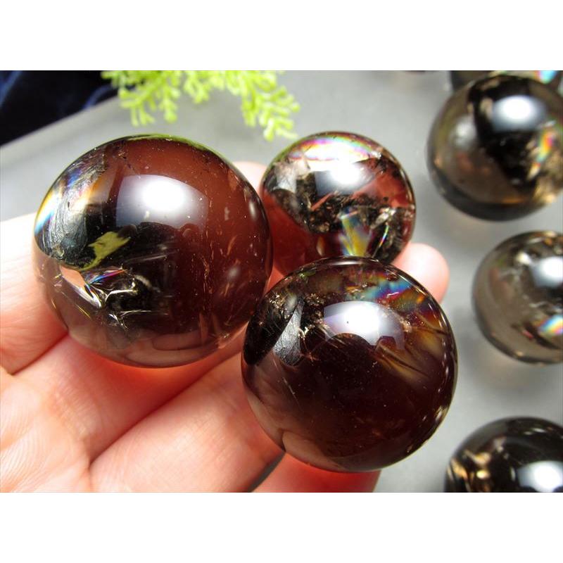 濃いめ 虹入り スモーキークォーツ 丸玉 人工虹 直径22mm-24mm 茶水晶