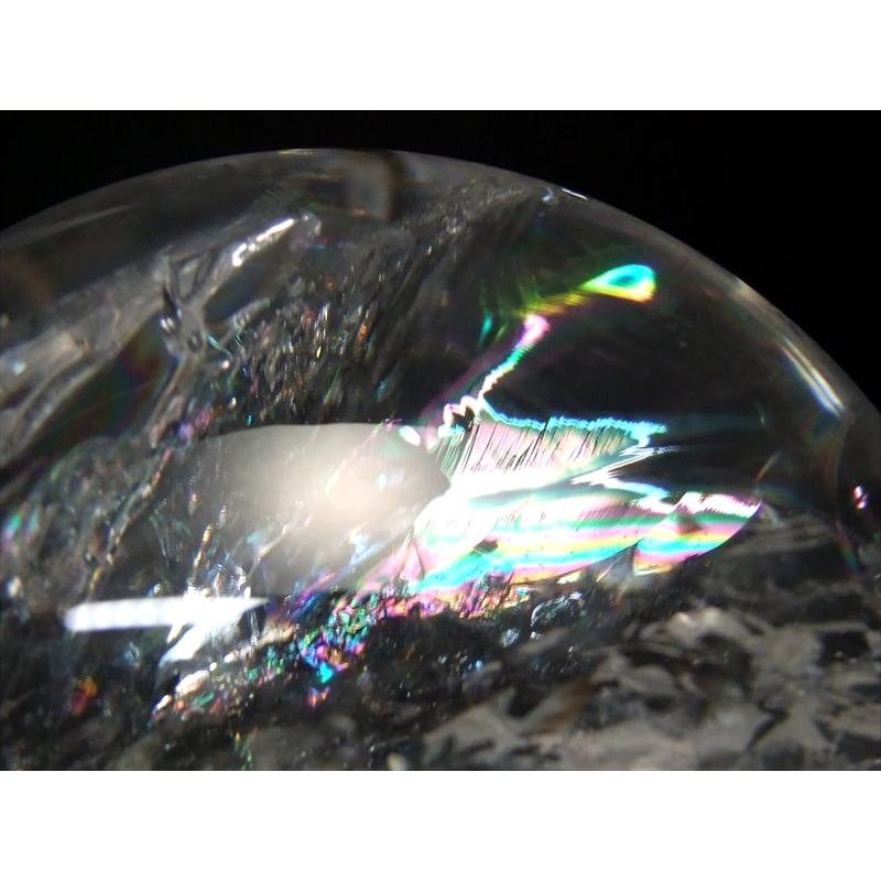 バイヤー厳選 5A 天然 虹入り 水晶 丸玉 台座付き 重さ1041g φ91mm レインボー水晶 すべての浄化と純粋さの象徴 極上天然石 一点もの ブラジル産の画像