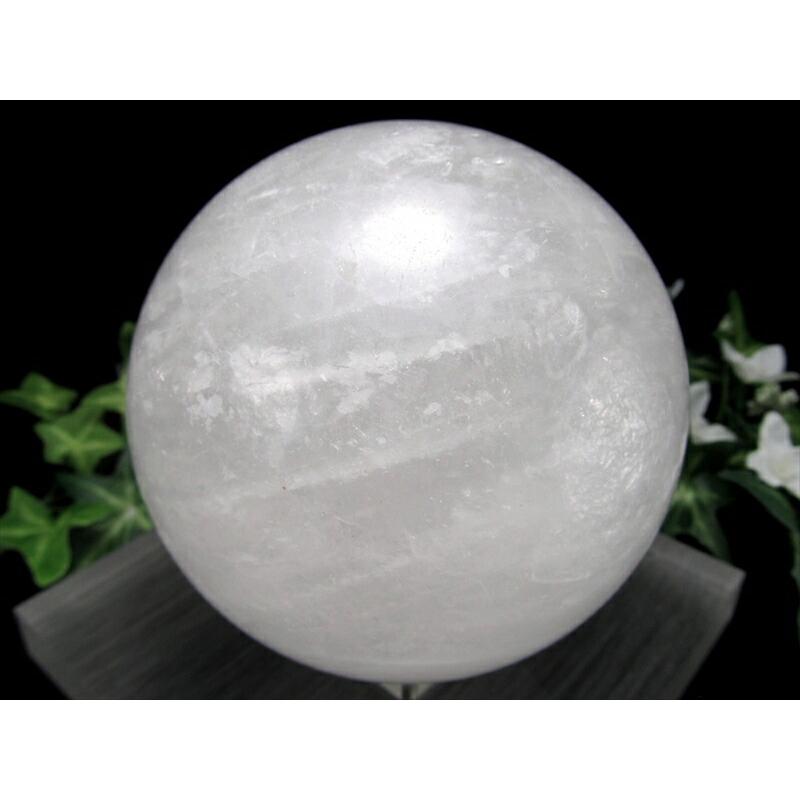 龍神の吐く息 スノーホワイト水晶 丸玉 台座付 直径92mm 重さ1114g