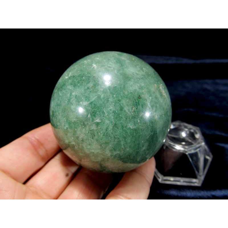 待望の再入荷・虹入り グリーン モスコバイト丸玉 台座付き 直径約60mm