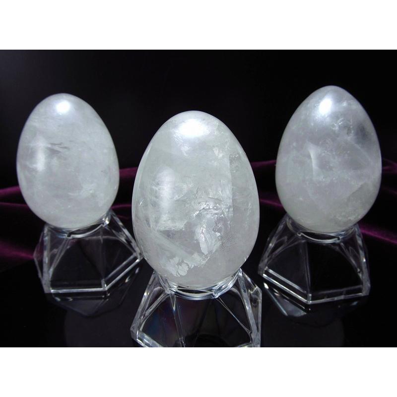 水晶 エッグ型 置物 重さ約80g-90g前後 高さ45mm前後 すべての浄化と純粋さの象徴 卵型原石 タマゴ｜comrose