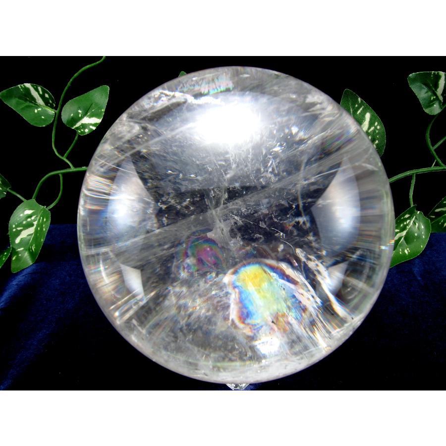 店頭展示中 最高級 5A レインボー水晶 丸玉 直径117mm 重さ2218g 虹入り水晶 透明感抜群 台座付き 一点もの 水晶玉 置物 天然水晶 パワーストーン 天然石の画像