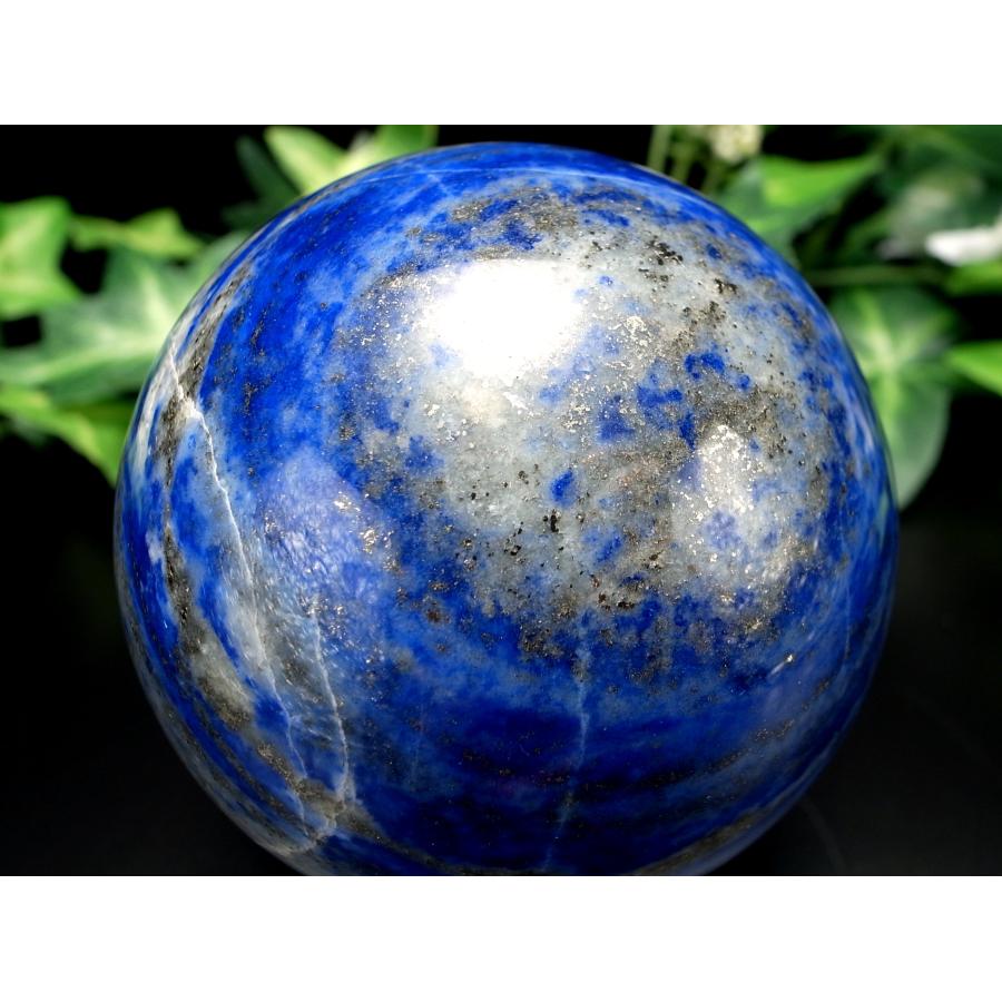 UVライトで蛍光 ラピスラズリ 丸玉 台座付き 直径60.5mm 重さ
