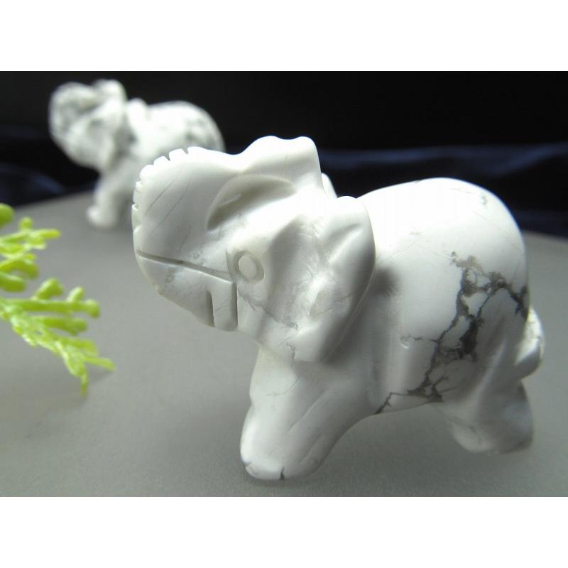 ミニサイズ ハウライト ゾウ 置物 重さ25g 35g前後 最大幅40mm前後 1個売り 象 ぞう ディスプレイ インテリアに Ok 553 S Comroseパワーストーン 天然石専門店 通販 Yahoo ショッピング