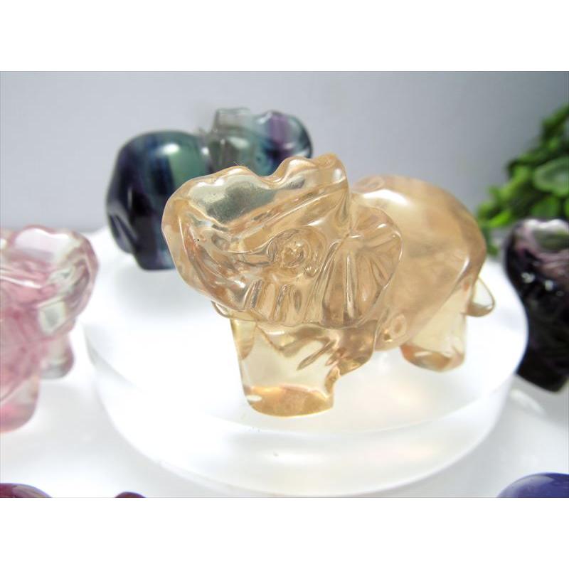 大人気のアニマルシリーズ マルチカラー フローライト ゾウさん置物 1