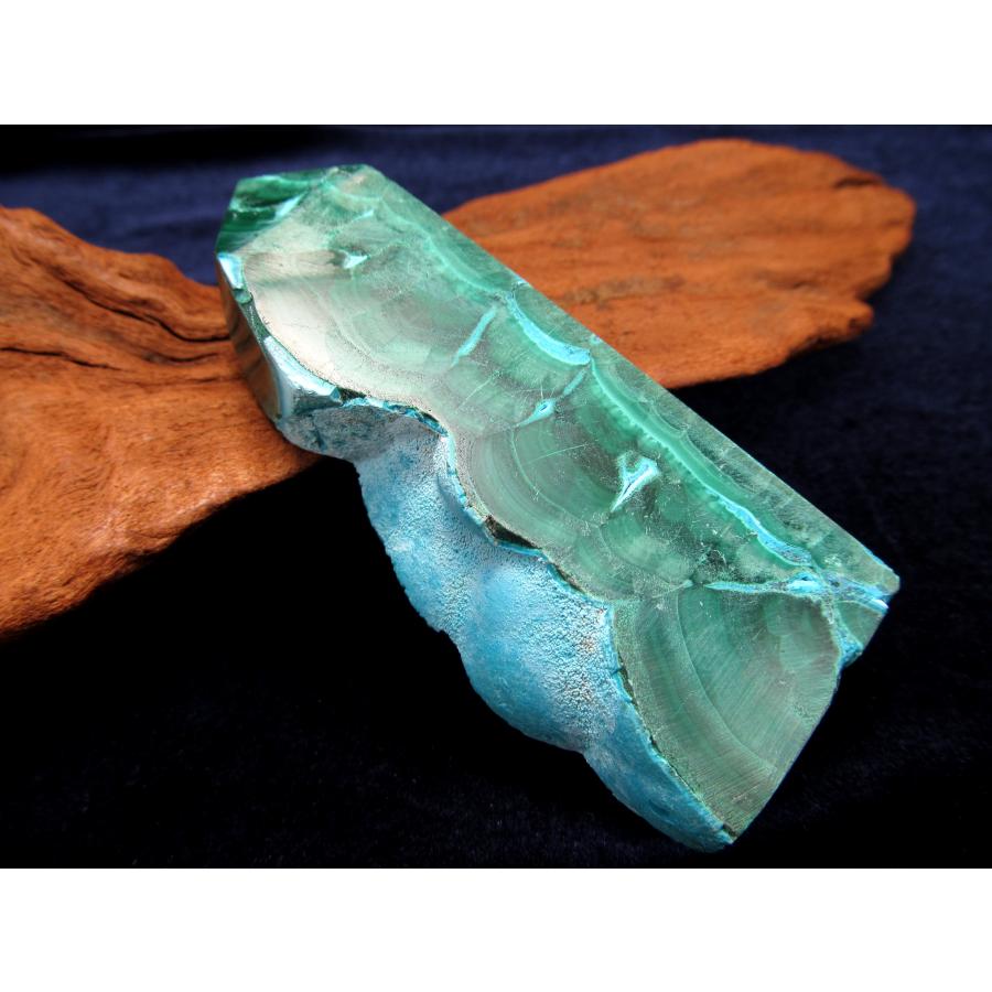 クンツァイト・ブラックトルマリン・パイライト共生ポイント太め タワー