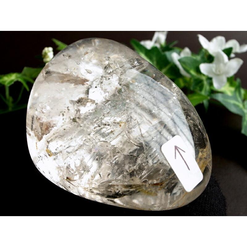 水入り&虹入り たっぷり水入り 磨き原石 重さ172g 古代の水を封入した