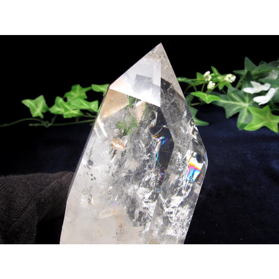 貫入水晶・虹入り 透明水晶 ポイント 専用木製台座付 高さ144mm 重さ 