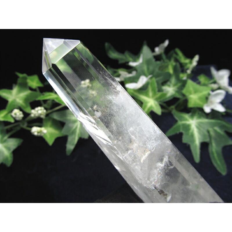 虹入り 天然水晶 オベリスク 高さ約119mm 重さ約126g 古代エジプト太陽神の象徴 偉業の象徴 インテリアや空間の浄化など 一点もの ブラジル産 パワーストーン | 開運