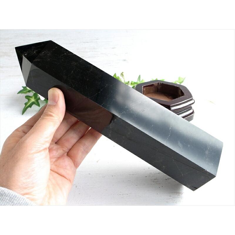 黒水晶 モリオン ポイント 専用木製台座付 重さ1574g 高さ約28cm 強力
