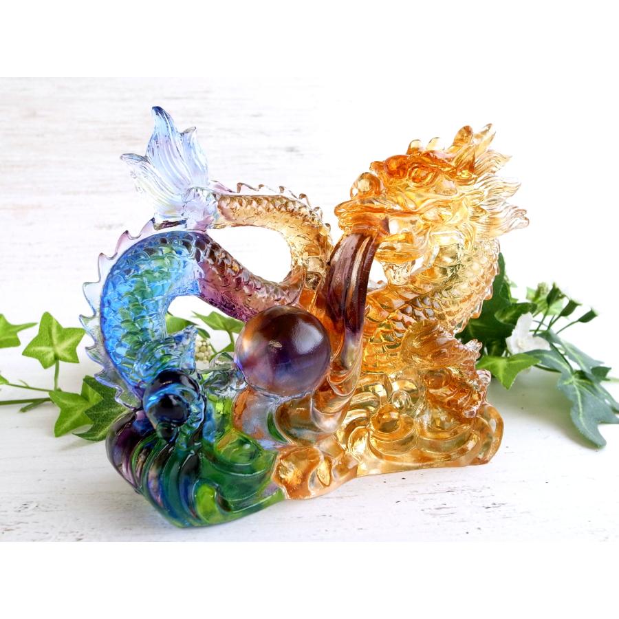 天然石　シトリン　レインボー　龍の置物　台座付き　置物のみの重さ約1kg 天然石 シトリン レインボー 龍の置物 台座付き 置物のみの重さ