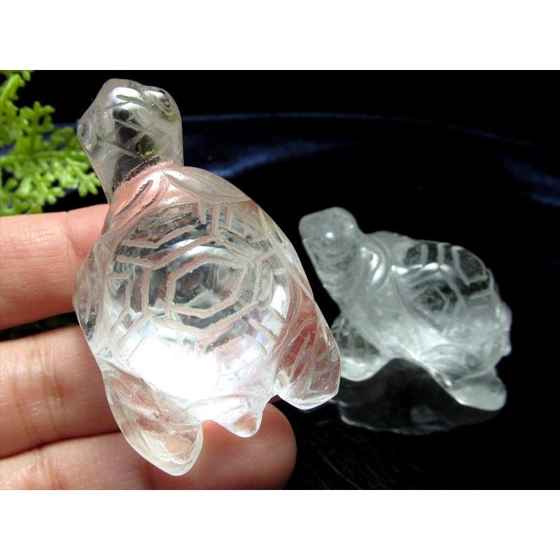 超透明クリア水晶　犬猫亀　の珍しい彫り物　素敵な逸品 超透明クリア水晶犬猫亀の珍しい彫り物素敵な逸品