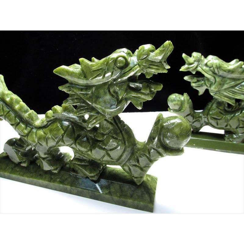 送料込み 特大 夫婦 蛇紋石(国産) 台座付き