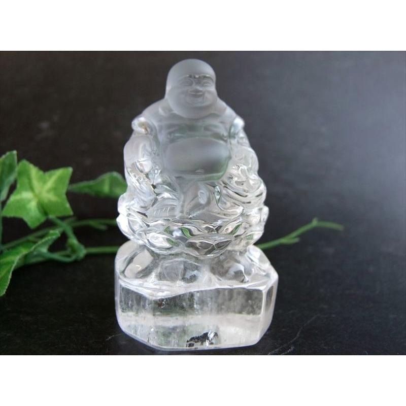 #伝統工芸士　保山作　水晶彫刻 布袋像 台座付き 極上彫刻置物 天然水晶 布袋尊 彫刻置物 木製台座付き 高さ約87mm 重さ