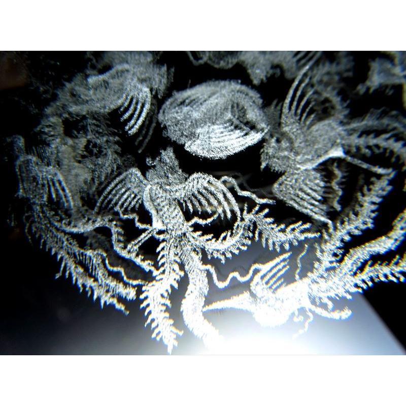 水晶 魚彫刻 約10cm 木製台座付き