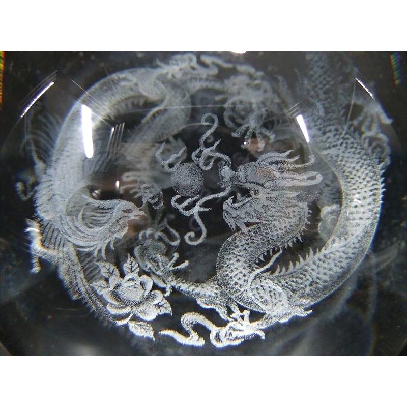 鳳凰と龍神 クリスタルガラス製 丸玉 直径約80mm レーザー彫刻 鳳凰
