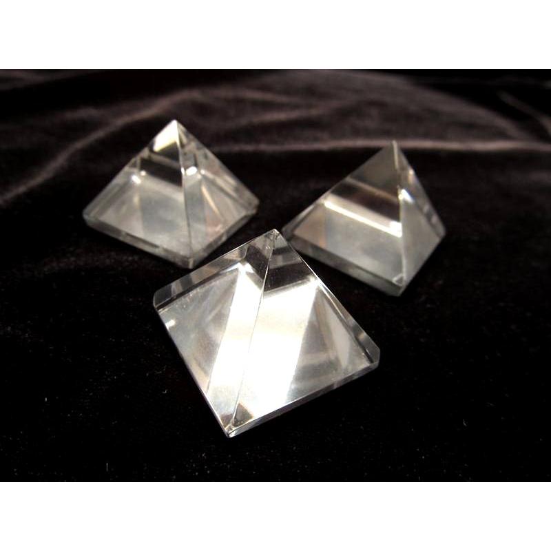 ピラミッド 水晶 置物 高さ約24mm-26mm ピラミッドパワー 天然石