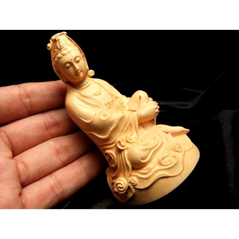 5A 座像観音 中サイズ 極上手彫り 木彫り観音像置物 高さ約90mm 風水や