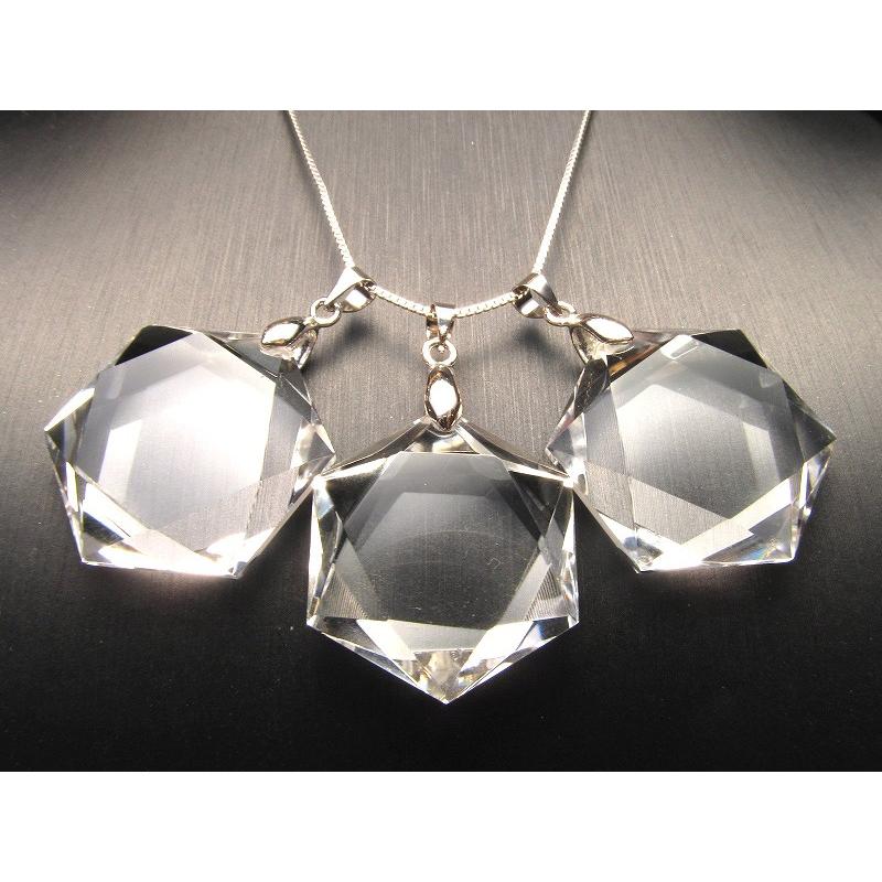 天然水晶 六芒星 ペンダントトップ 縦約27mm-31mm 1個売り
