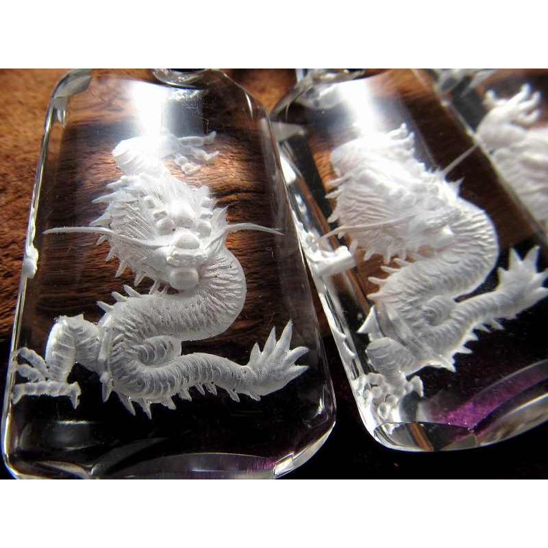 4A 天然水晶 ネックレス 龍彫りペンダントトップ 縦約35ミリ 幅約25
