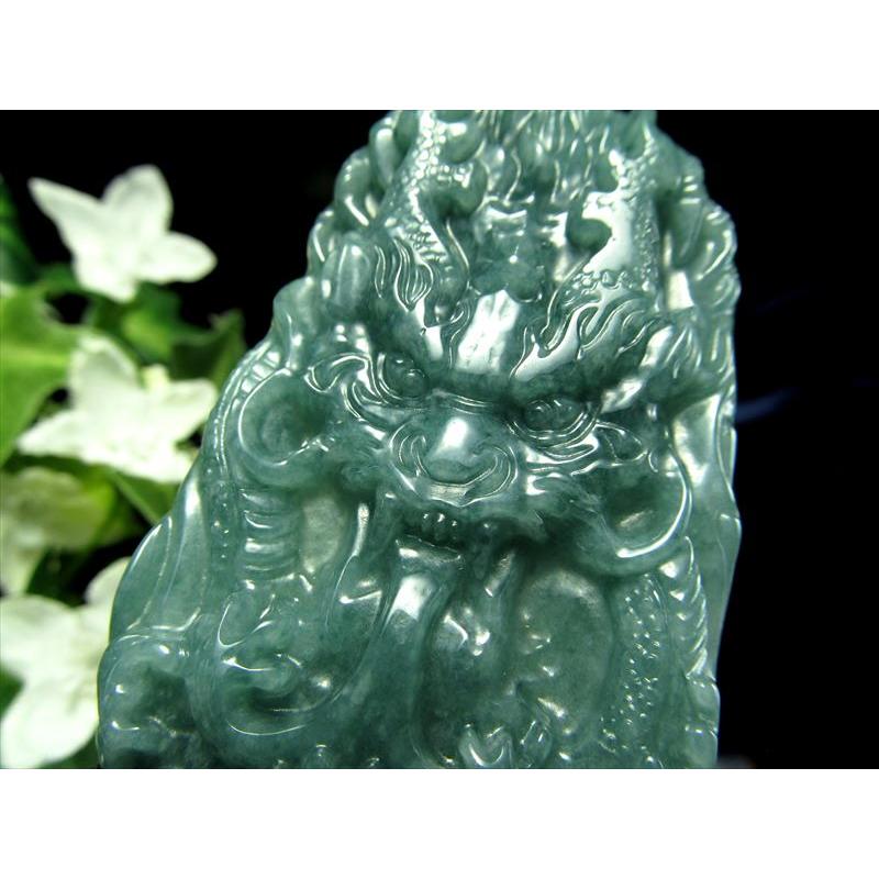 最高品質 濃厚グアテマラブルー 天然翡翠 ジェイド(硬玉) 立体龍神彫り