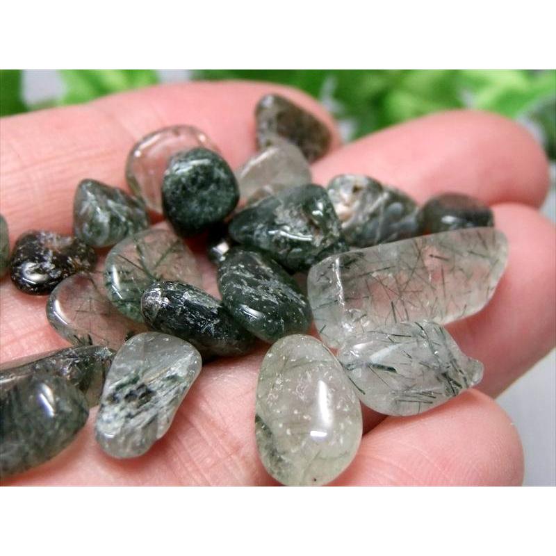 高品質モスグリーン グリーンルチルクォーツ さざれ石 200g 約6ミリ-25