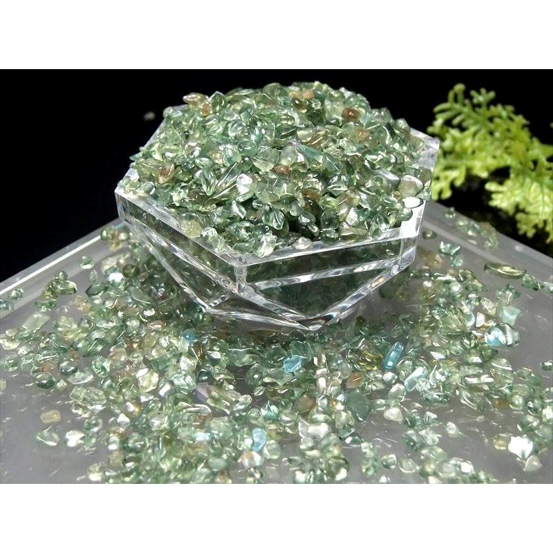 小粒タイプ 透明感抜群・濃色 グリーン アパタイト さざれ 約100g 粒約