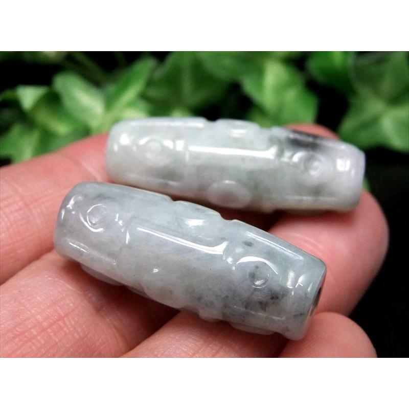 成功と繁栄の象徴 グリーンジェイド 翡翠 九眼天珠 1個売り 長さ約31mm-35mm 立身出世・願望実現・合格祈願・必勝祈願 伝統的な天然石 ミャンマー産 | ブランド登録なし | 03