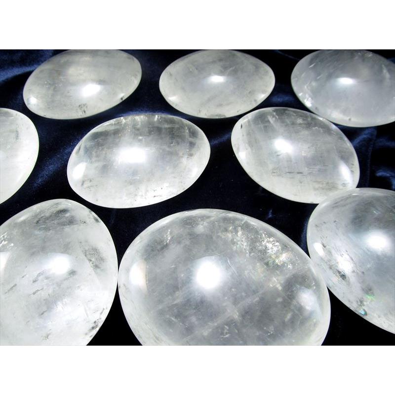 ホワイトカルサイト ホットストーン型 タンブル 1個売り 重さ 約90g