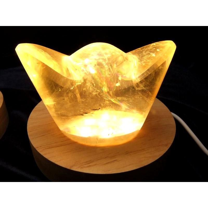 暖色 LED発光の木製台座 透明な天然石のディスプレイに 激安 LED