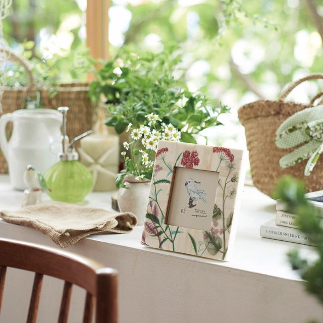 やさしいみらい カタログギフト　（ひらりコース）※カードタイプ |  | 02