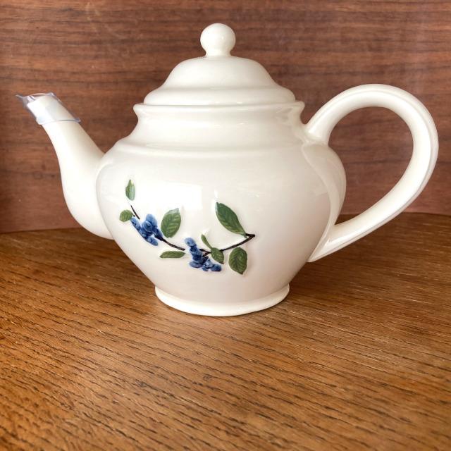 ティーポット ミルティーユ ブルーベリー 茶こし付 ホワイト スタジオM’ 食器 スタジオエム 日本製 陶器 | 