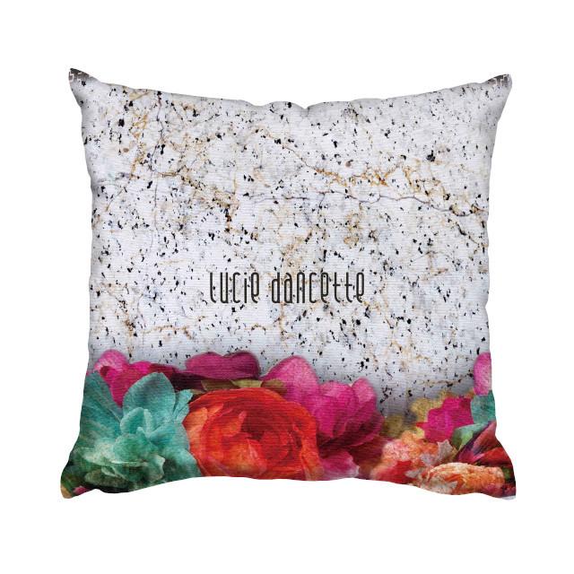 新品レッセルーシーフェール ネコのクッション Lサイズ ねこ レッセルーシーフェール カラフルプリントのクッション Lサイズ