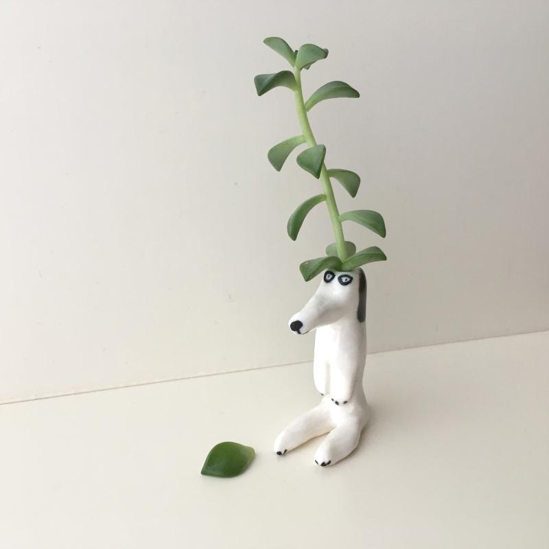 エレオノール ボストロム犬フラワーベース