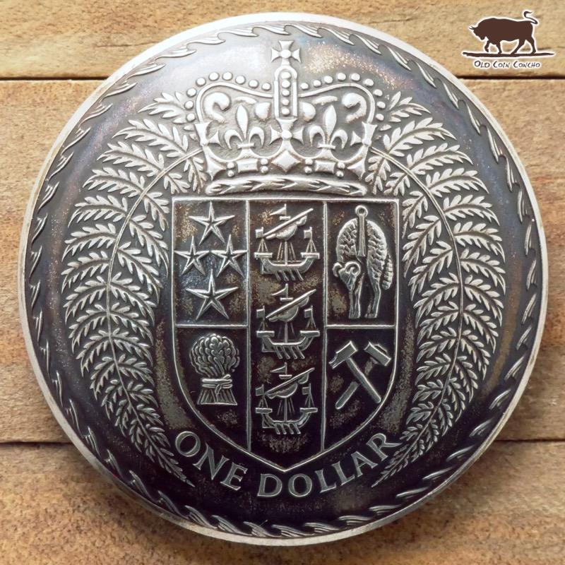 コンチョ ボタン 本物コイン使用 ニュージーランド 1ドル 盾 王冠 シダ