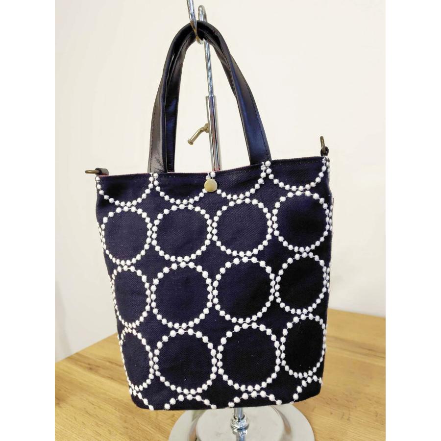 ミナペルホネン/2025tambourineタンバリンネイビー×白/バケツ型